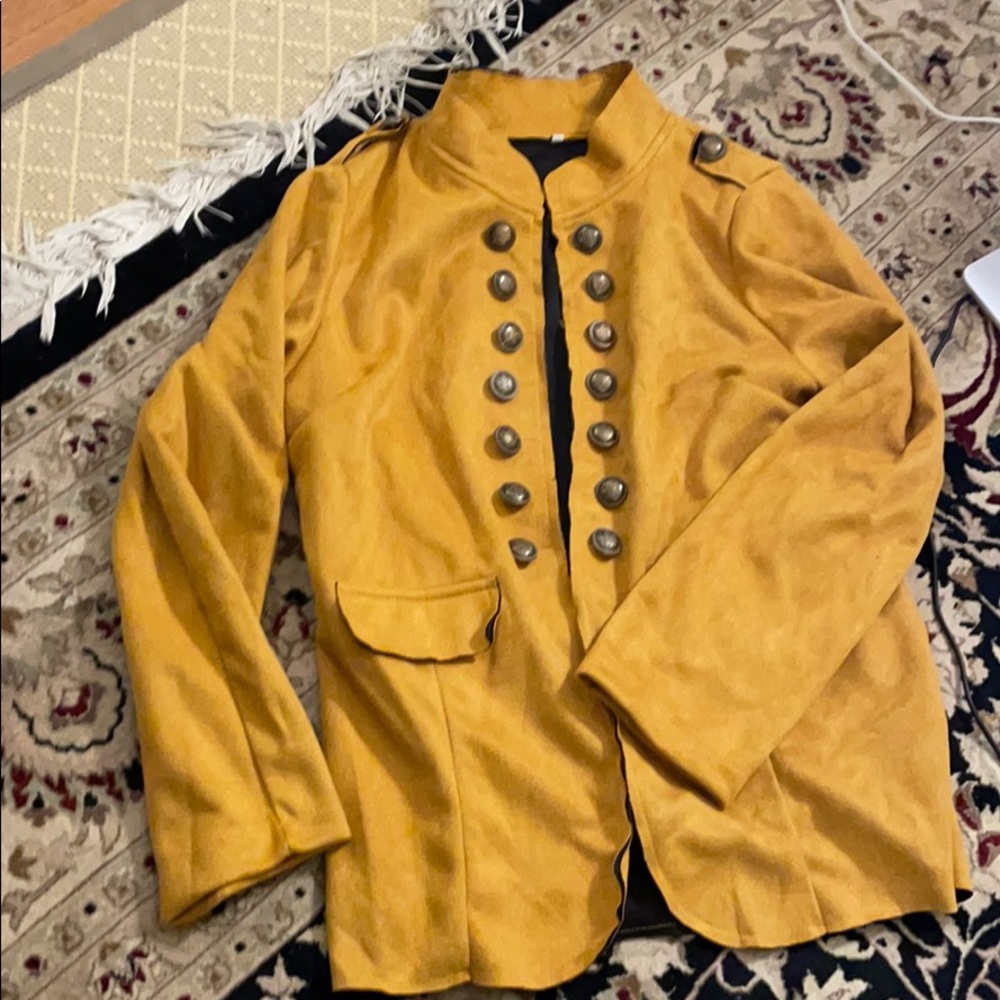 Yellow jacket